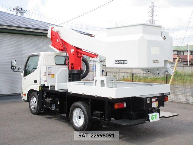 Hino DUTRO 2011-10 320385-4