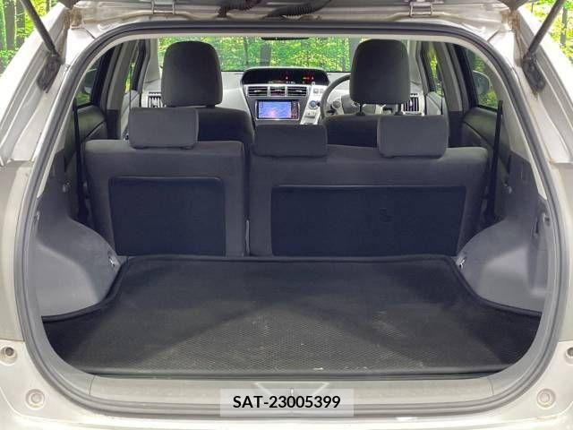 Toyota PRIUS ALPHA 2012-02 282469-10