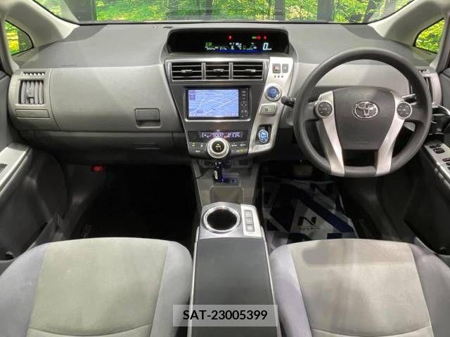 Toyota PRIUS ALPHA 2012-02 282469-1