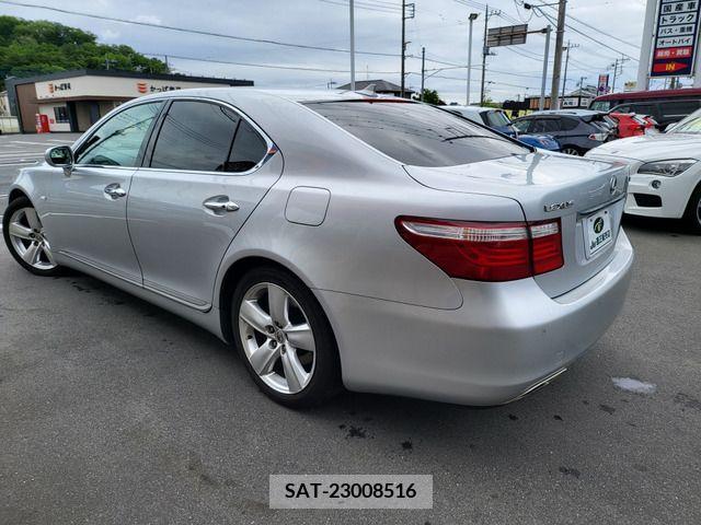 Lexus LS 2007-10 276629-13