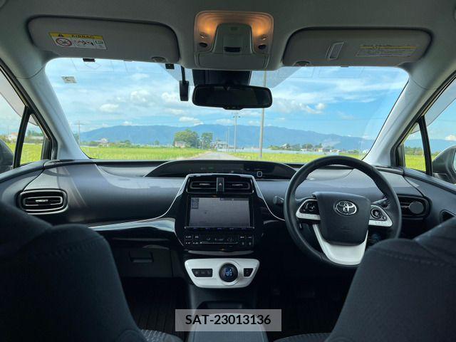 Toyota PRIUS 2017-02 202068-5