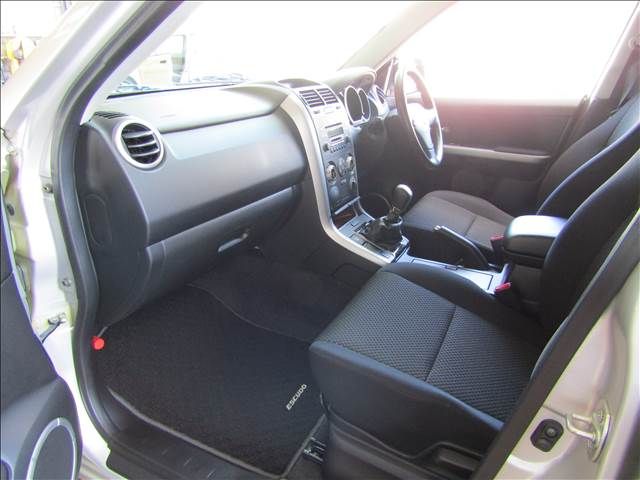 Suzuki ESCUDO 2005-09 19177-16