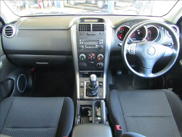 Suzuki ESCUDO 2005-09 19177-1