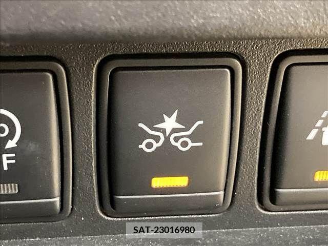 Nissan JUKE 2019-01 223150-5