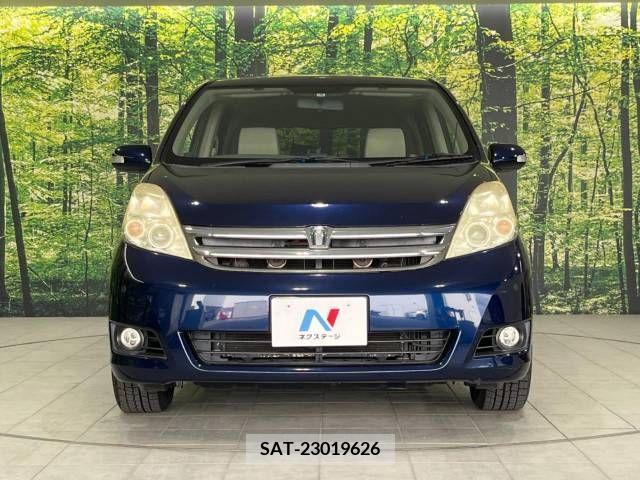 Toyota ISIS 2008-09 299979-15