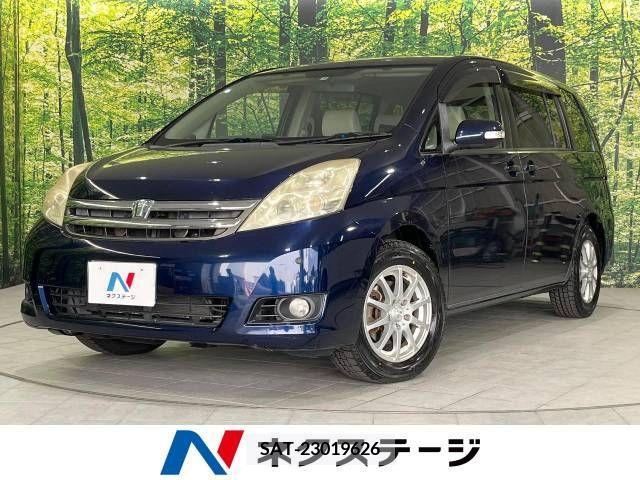Toyota ISIS 2008-09 299979-0