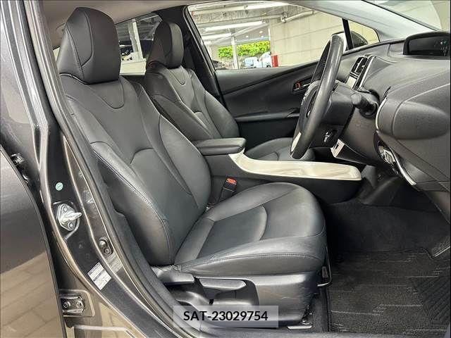 Toyota PRIUS 2016-06 341089-7