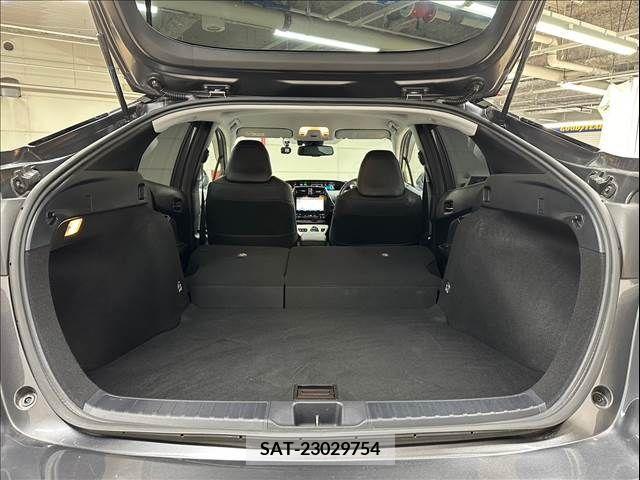 Toyota PRIUS 2016-06 341089-19