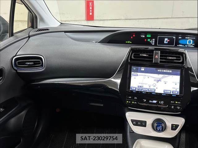Toyota PRIUS 2016-06 341089-11