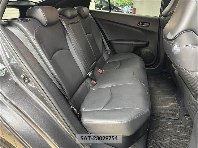 Toyota PRIUS 2016-06 341089-8