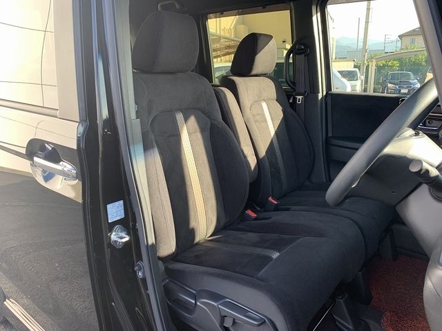 Honda N BOX CUSTOM 2020-10 18563-6