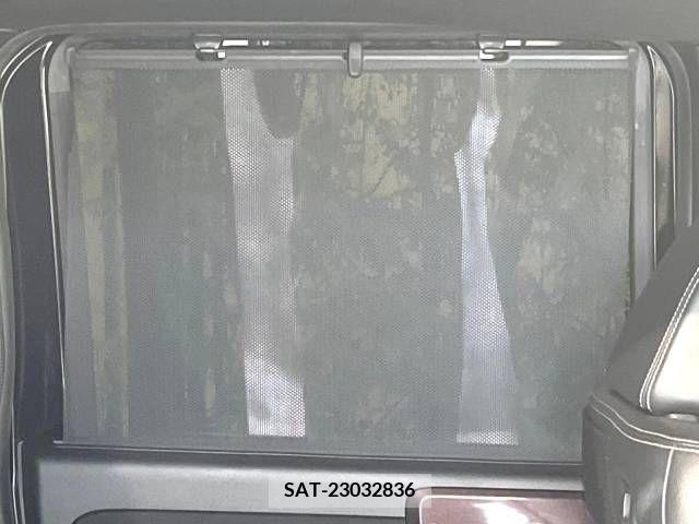 Honda N BOX CUSTOM 2019-12 280268-8