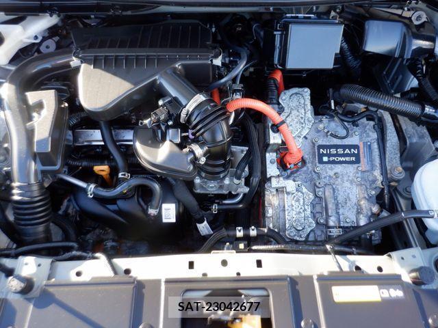 Nissan NOTE 2021-07 334723-28