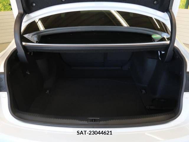 Lexus IS 2013-10 300071-10