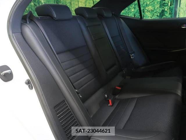 Lexus IS 2013-10 300071-9