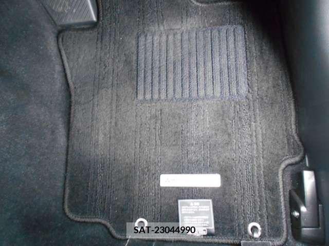 Mitsubishi ECLIPSE CROSS 2019-06 200300-9