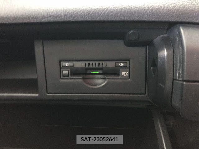 Toyota SAI 2016-11 283981-17