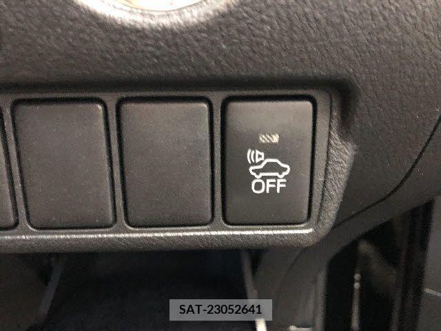 Toyota SAI 2016-11 283981-16