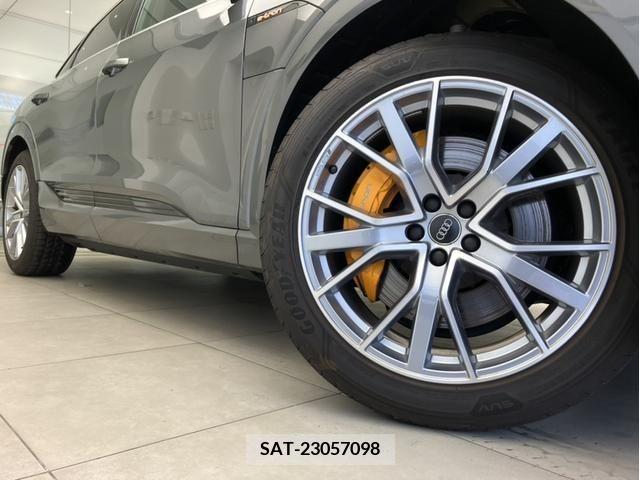 Audi E-TRON 2022-02 216967-6