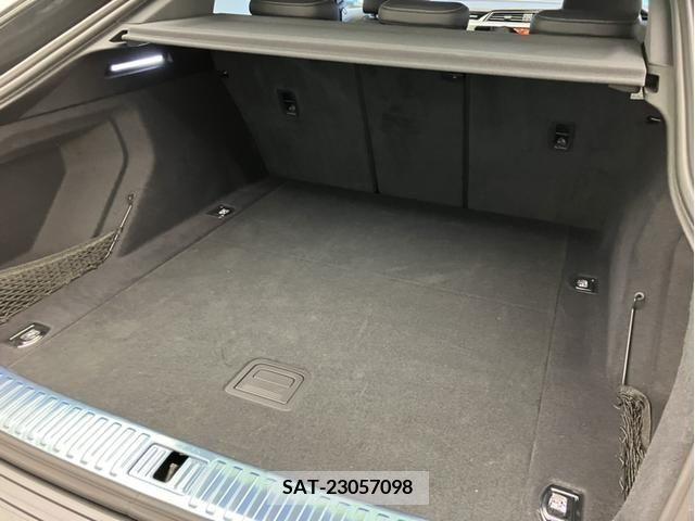 Audi E-TRON 2022-02 216967-16