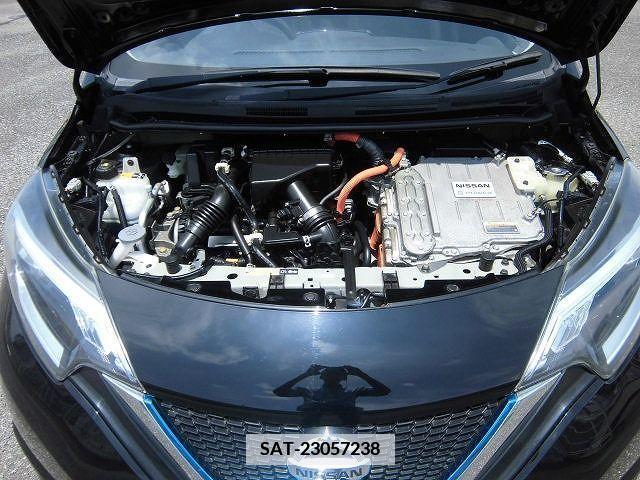 Nissan NOTE 2016-12 341680-27