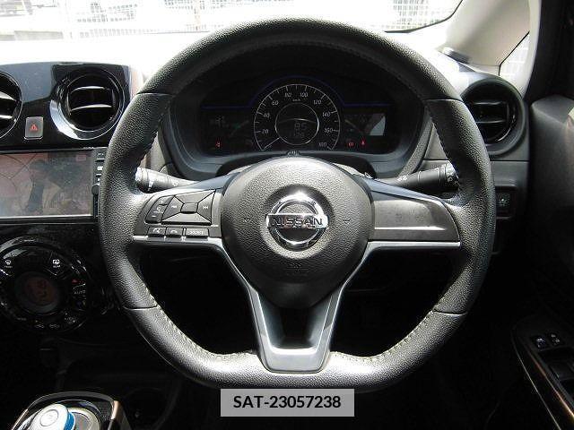Nissan NOTE 2016-12 341680-13