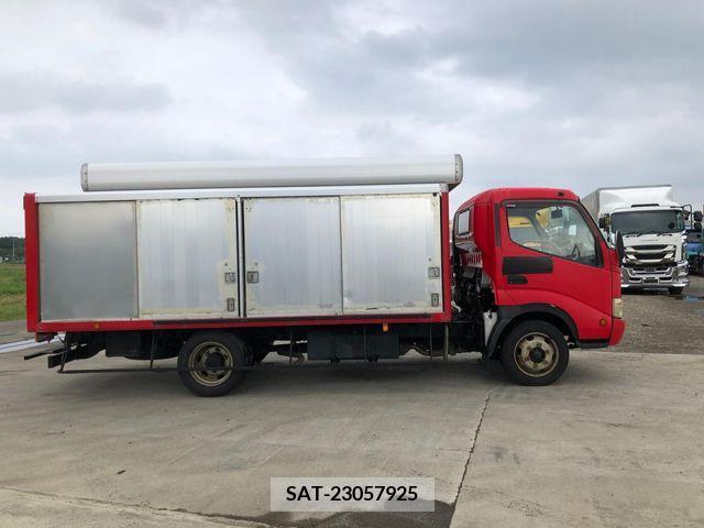 Hino DUTRO 2009-07 390526-3