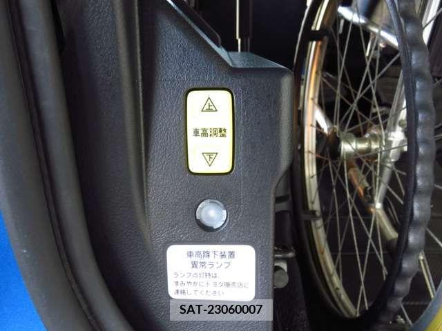 Toyota SIENTA 2018-11 285026-17