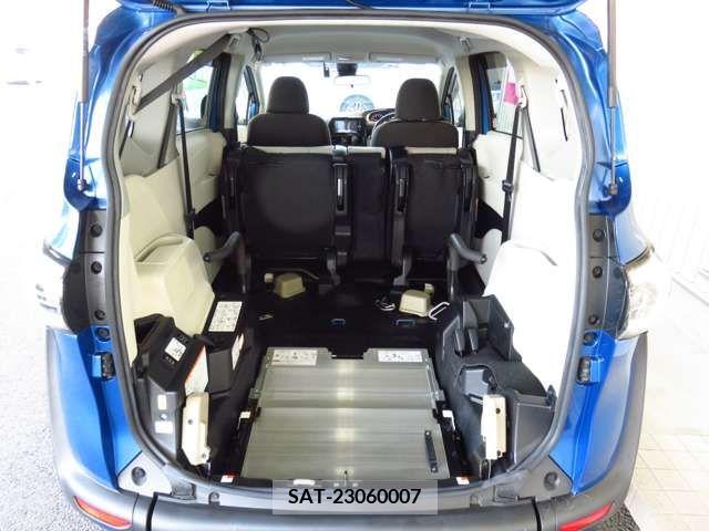 Toyota SIENTA 2018-11 285026-16