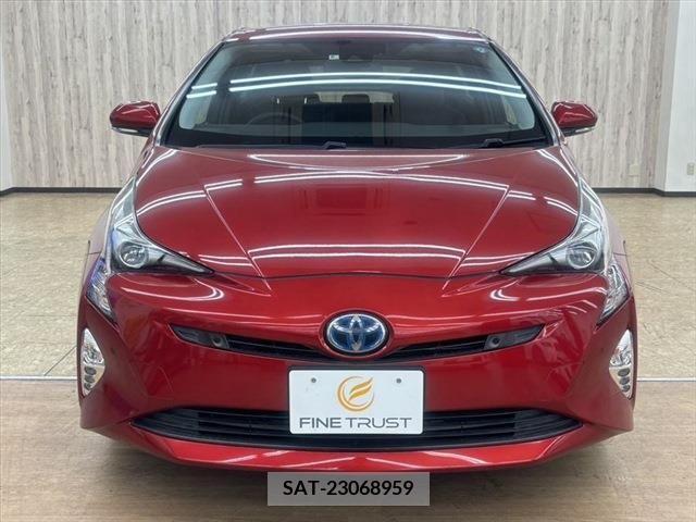 Toyota PRIUS 2016-06 330340-10