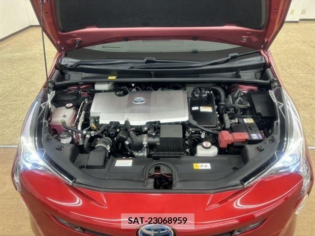 Toyota PRIUS 2016-06 330340-25