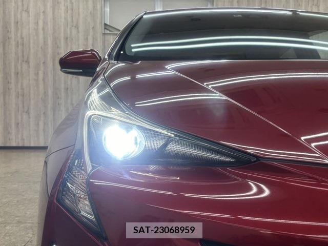 Toyota PRIUS 2016-06 330340-24