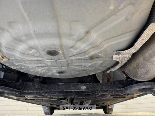 Nissan NOTE 2015-09 327821-19