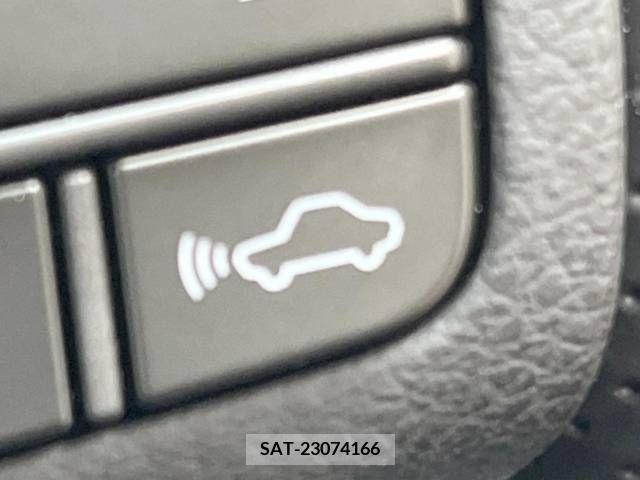 Lexus IS 2022-06 275409-5