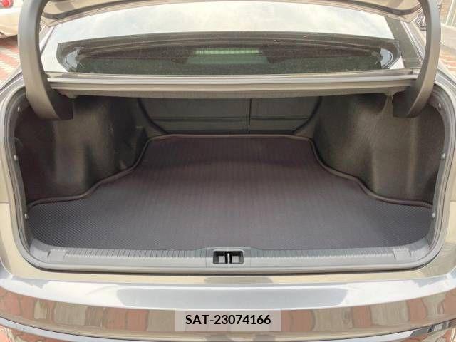 Lexus IS 2022-06 275409-10