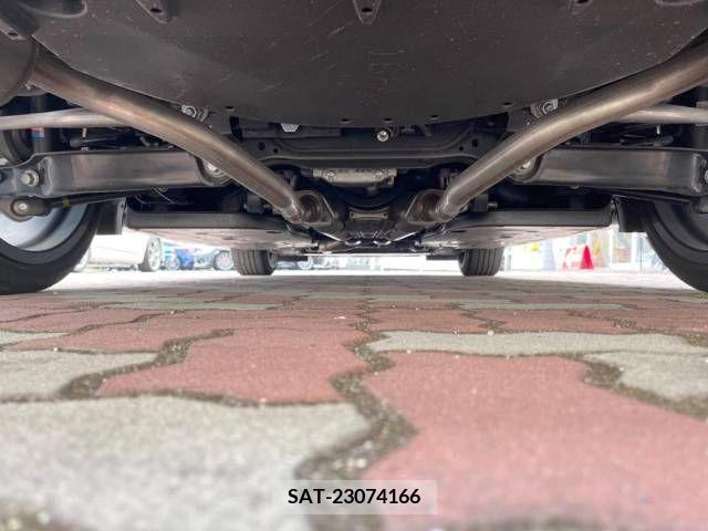 Lexus IS 2022-06 275409-19