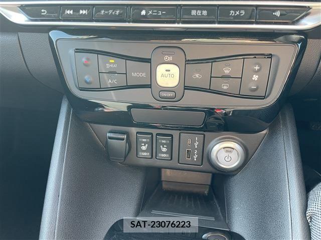 Nissan LEAF 2021-11 221661-14