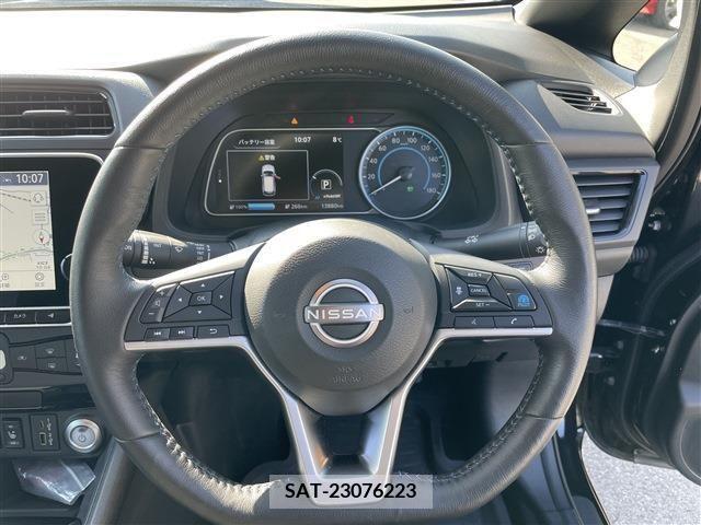 Nissan LEAF 2021-11 221661-10