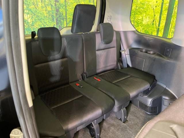 Nissan SERENA 2017-03 193996-10