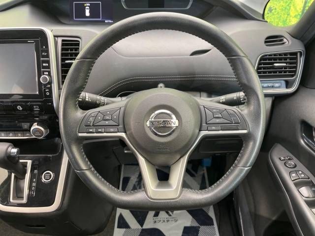 Nissan SERENA 2017-03 193996-12