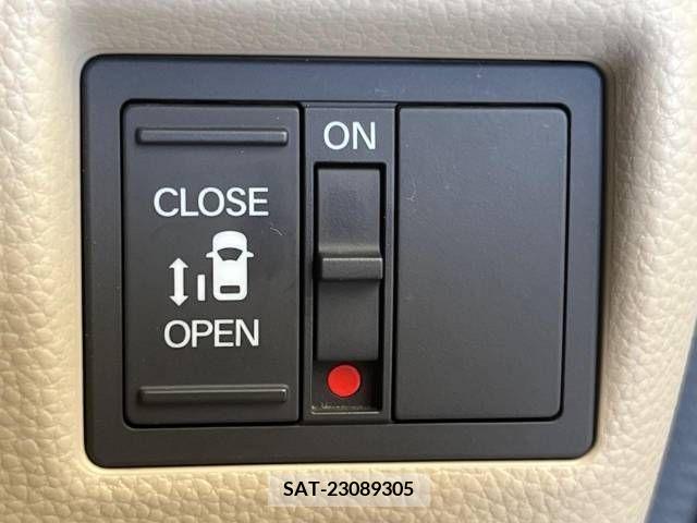 Honda N BOX 2018-02 306957-5