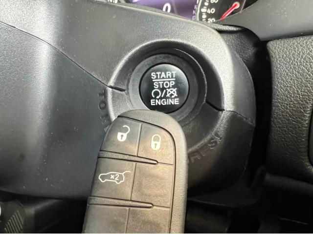 Jeep RENEGADE 2017-07 13452-11
