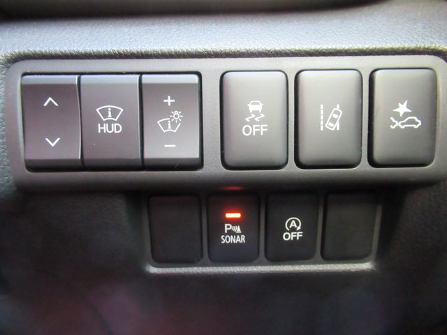 Mitsubishi ECLIPSE CROSS 2020-08 183657-19