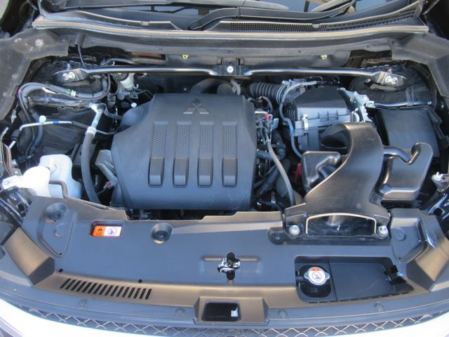 Mitsubishi ECLIPSE CROSS 2020-08 183657-23