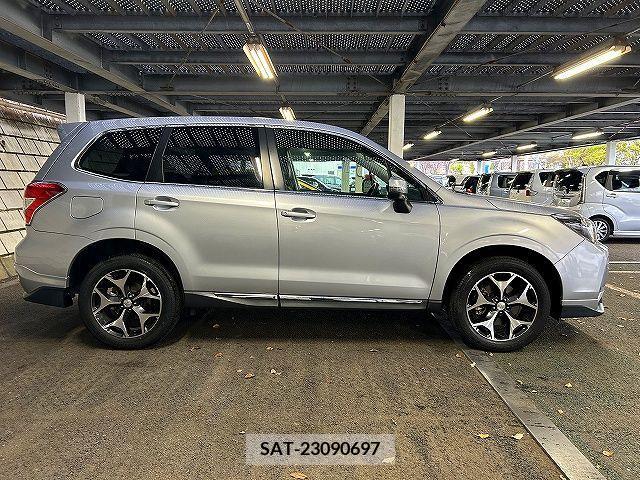 Subaru FORESTER 2013-09 234888-17