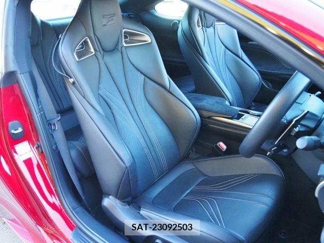 Lexus RC F 2019-06 208460-11