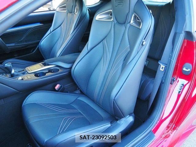 Lexus RC F 2019-06 208460-12