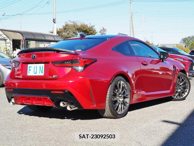 Lexus RC F 2019-06 208460-4