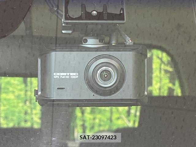 Honda N BOX CUSTOM 2015-01 338403-7