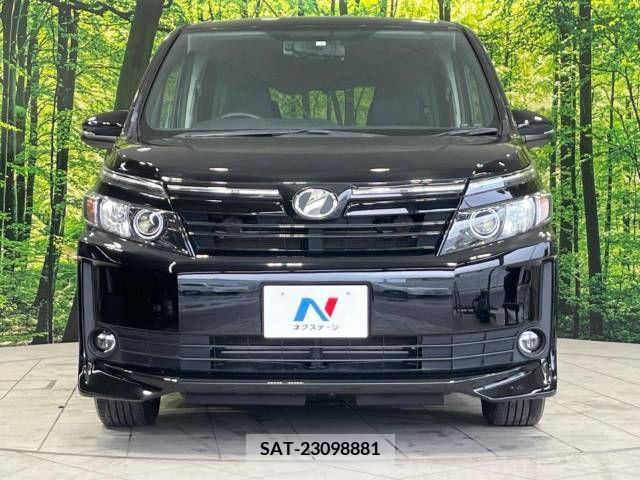 Toyota VOXY 2016-04 349613-15